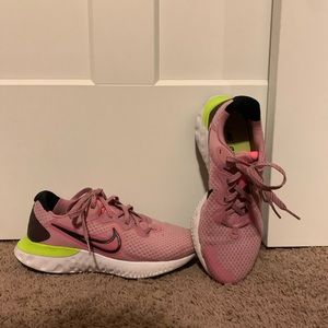 Women’s Nike Reform